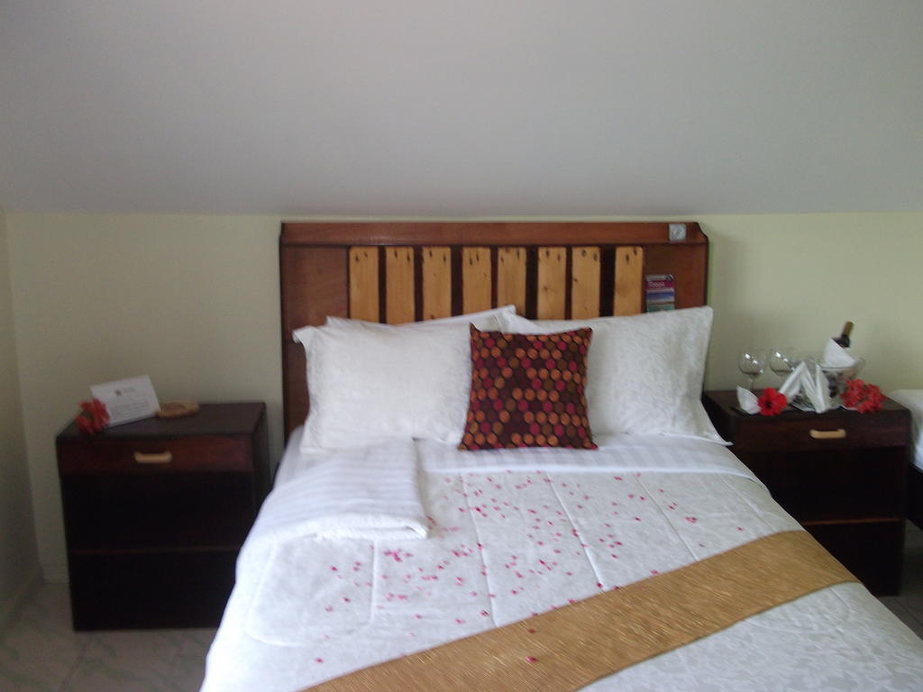 Malau Lodge Nuku'alofa Esterno foto