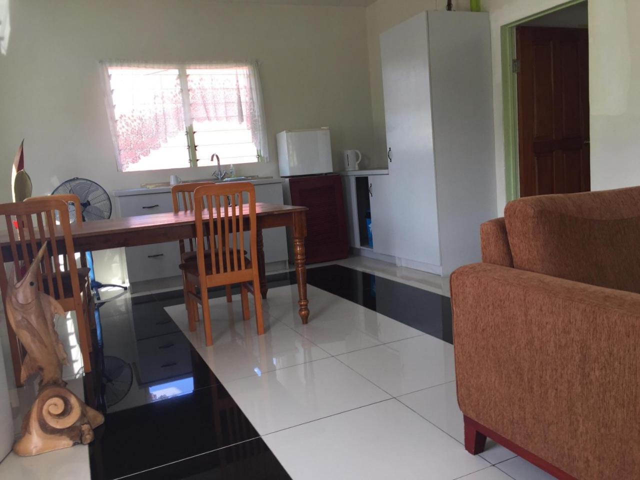 Malau Lodge Nuku'alofa Esterno foto