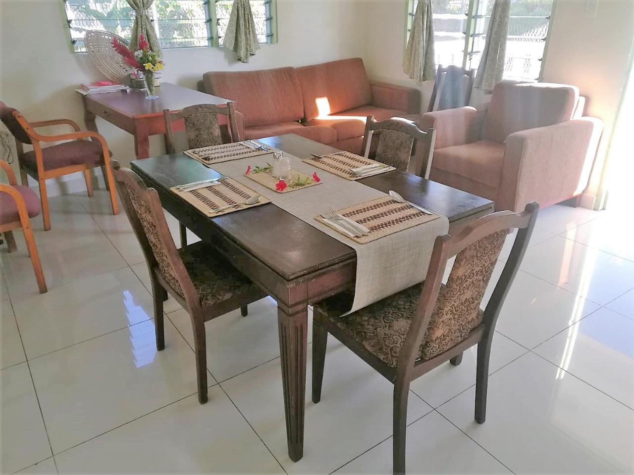 Malau Lodge Nuku'alofa Esterno foto