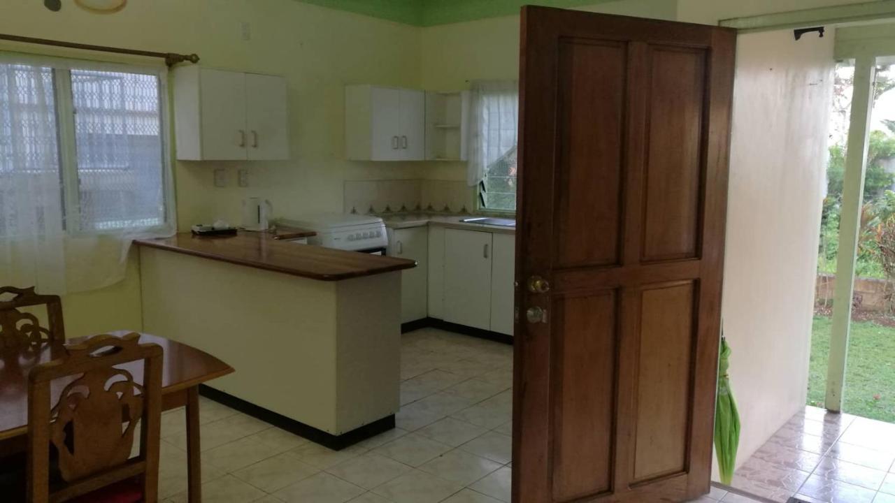 Malau Lodge Nuku'alofa Esterno foto